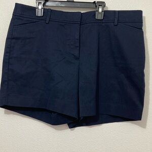 Talbots women’s Petite short 4.5’ Inseam perfect Short Navy Blue 14P